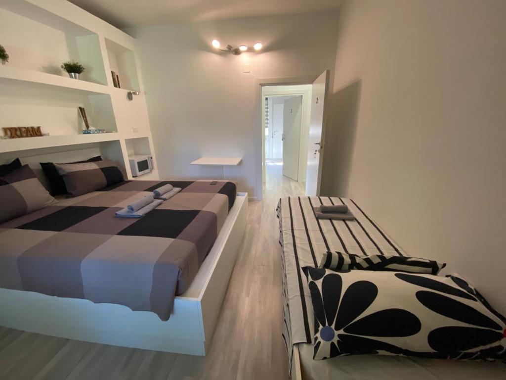 Bed&Breakfast Bbqueen Sandonato Policlinico San Donato Milanese Exterior photo
