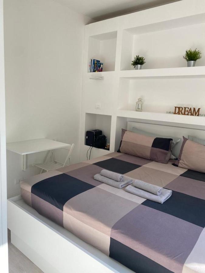 Bed&Breakfast Bbqueen Sandonato Policlinico San Donato Milanese Exterior photo