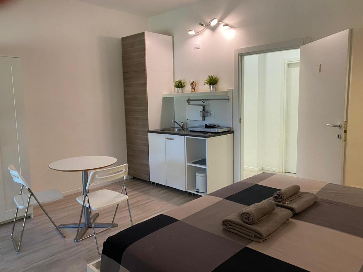 Bed&Breakfast Bbqueen Sandonato Policlinico San Donato Milanese Exterior photo
