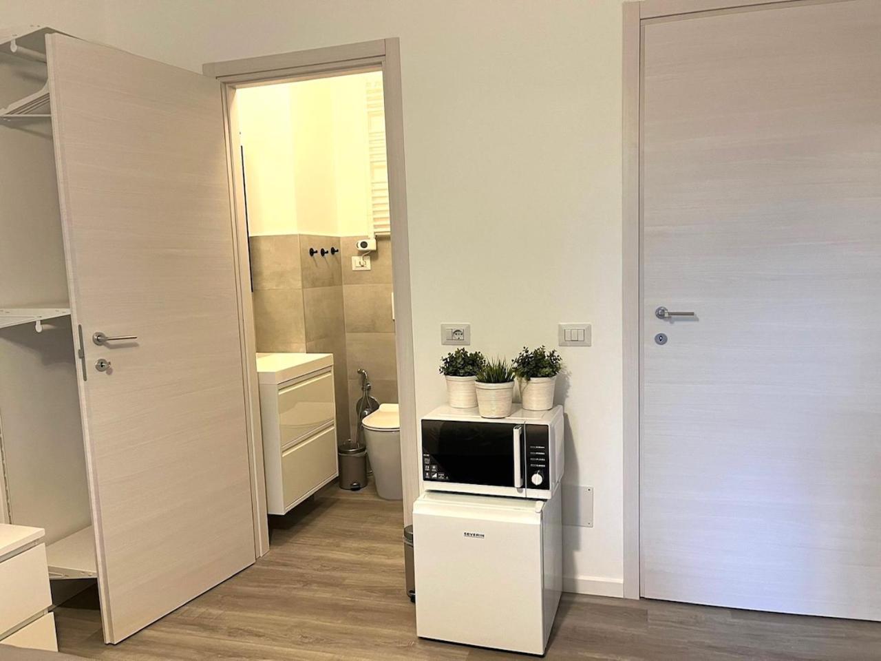 Bed&Breakfast Bbqueen Sandonato Policlinico San Donato Milanese Exterior photo