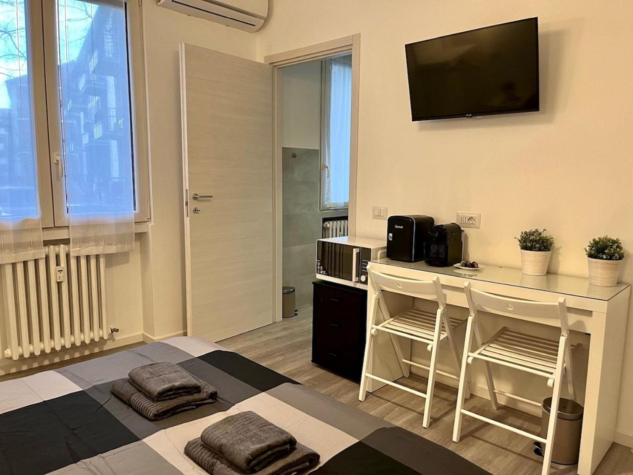 Bed&Breakfast Bbqueen Sandonato Policlinico San Donato Milanese Exterior photo