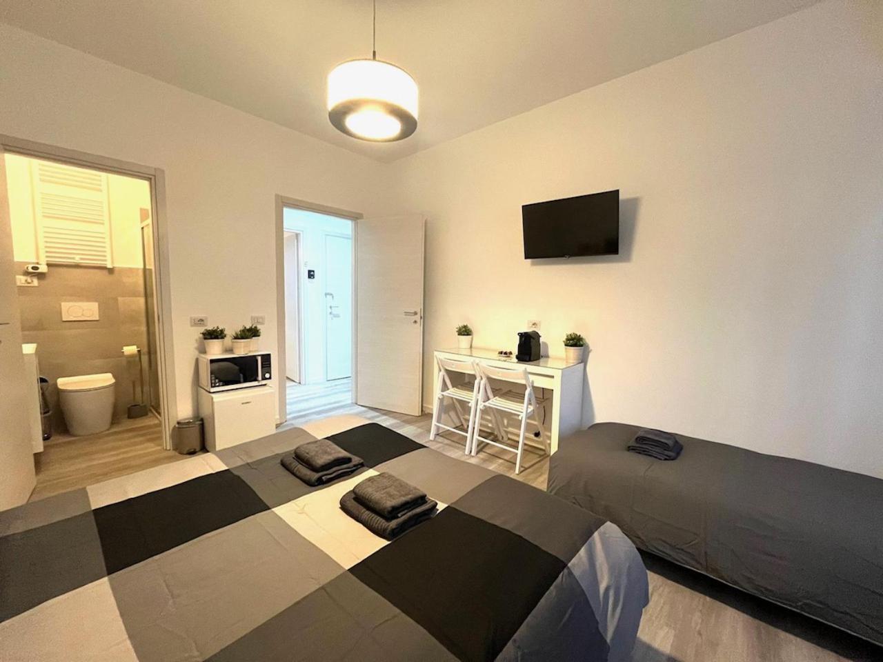 Bed&Breakfast Bbqueen Sandonato Policlinico San Donato Milanese Exterior photo