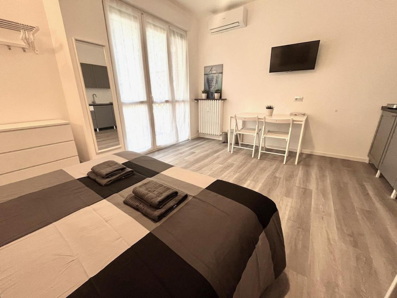Bed&Breakfast Bbqueen Sandonato Policlinico San Donato Milanese Exterior photo