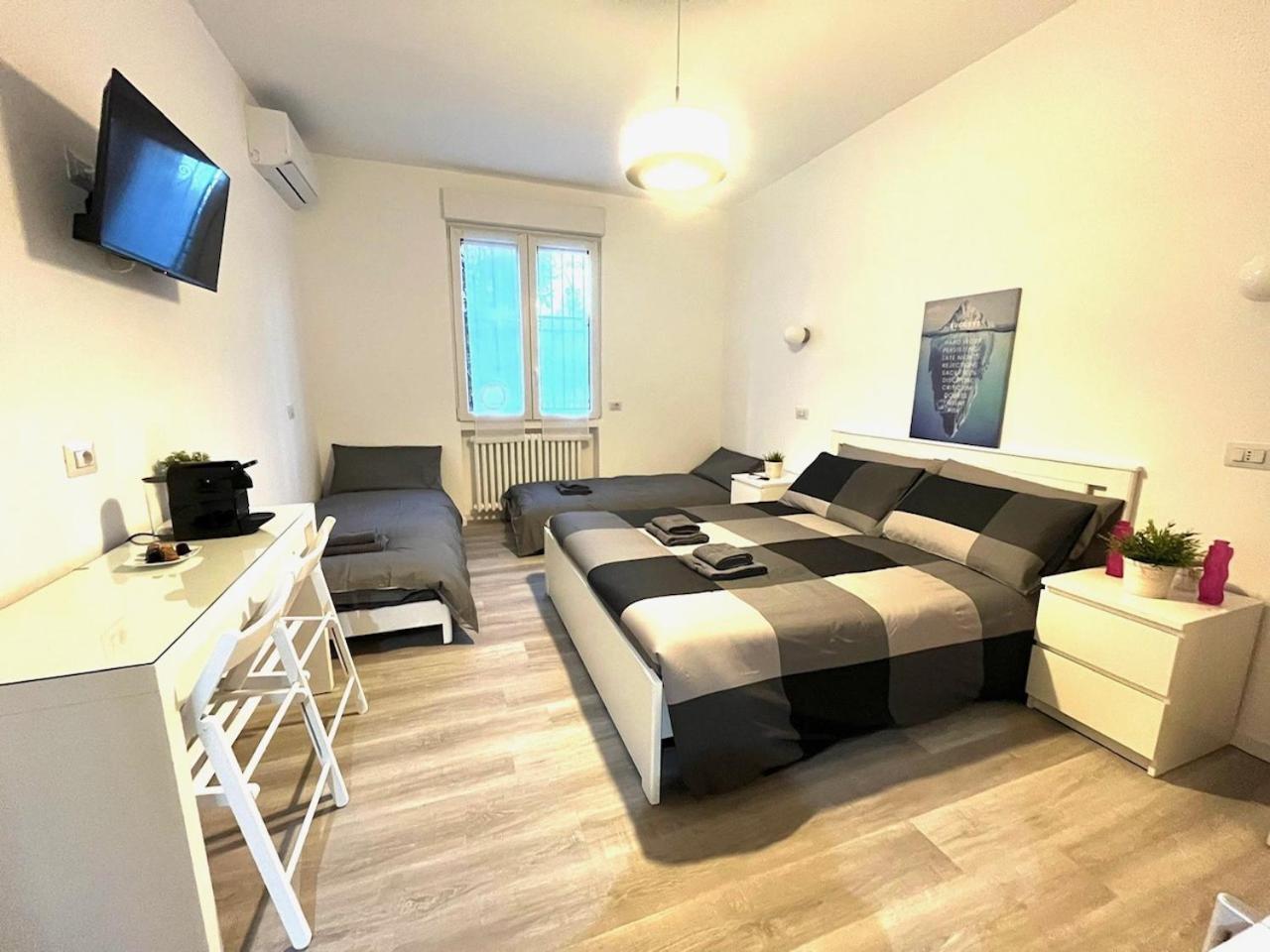 Bed&Breakfast Bbqueen Sandonato Policlinico San Donato Milanese Exterior photo