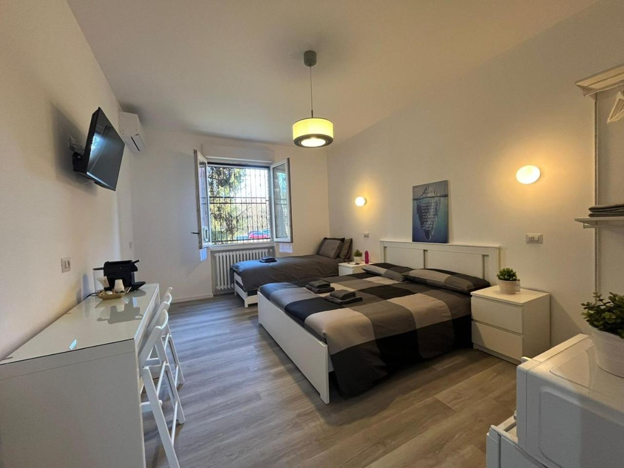 Bed&Breakfast Bbqueen Sandonato Policlinico San Donato Milanese Exterior photo