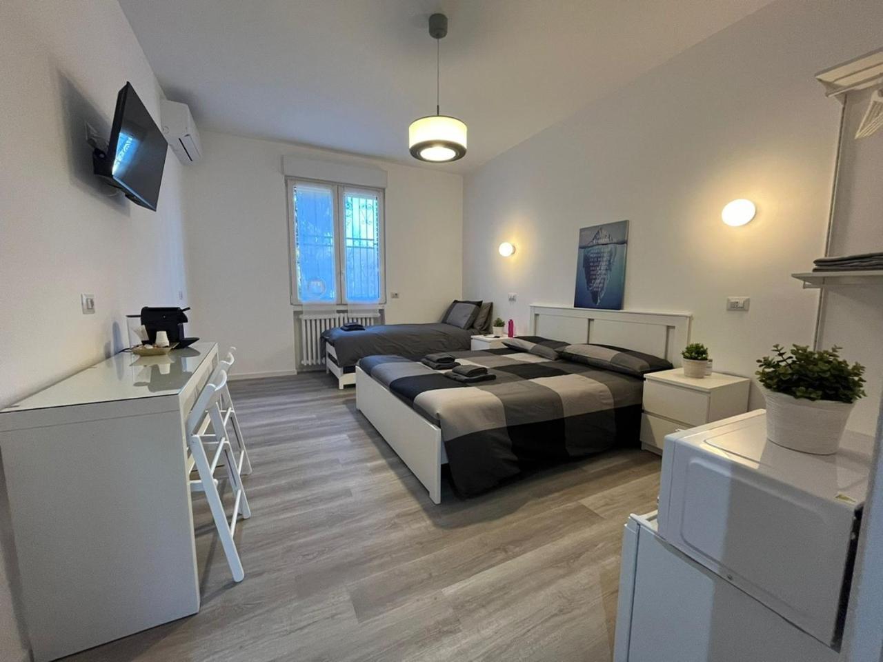 Bed&Breakfast Bbqueen Sandonato Policlinico San Donato Milanese Exterior photo