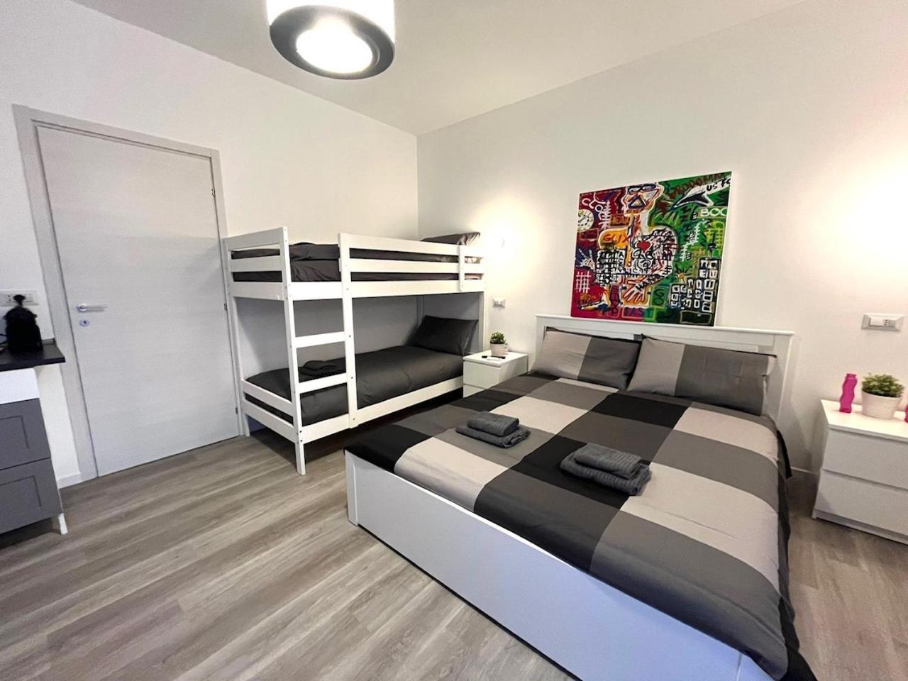 Bed&Breakfast Bbqueen Sandonato Policlinico San Donato Milanese Exterior photo